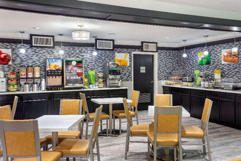 Quality Inn St. Robert - Ft. Leonard Wood image