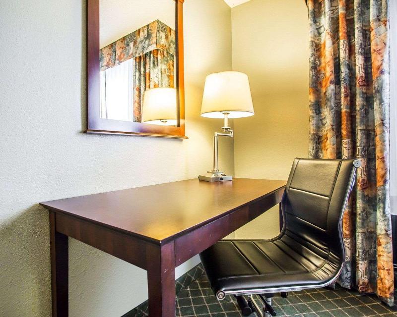 Quality Inn St. Robert - Ft. Leonard Wood image