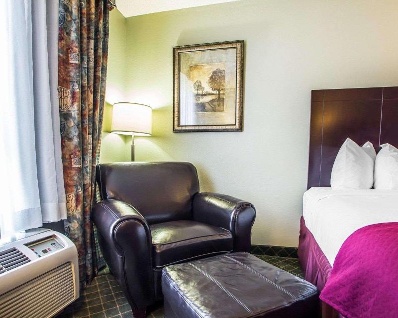 Quality Inn St. Robert - Ft. Leonard Wood image