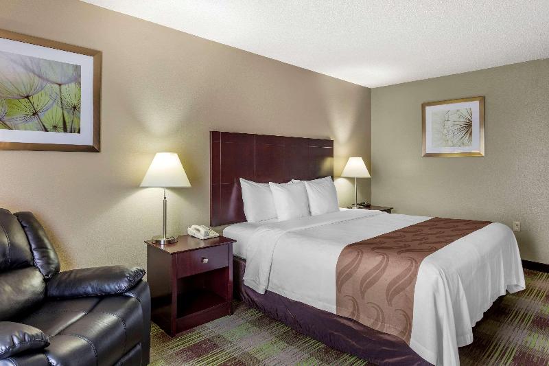 Quality Inn St. Robert - Ft. Leonard Wood image