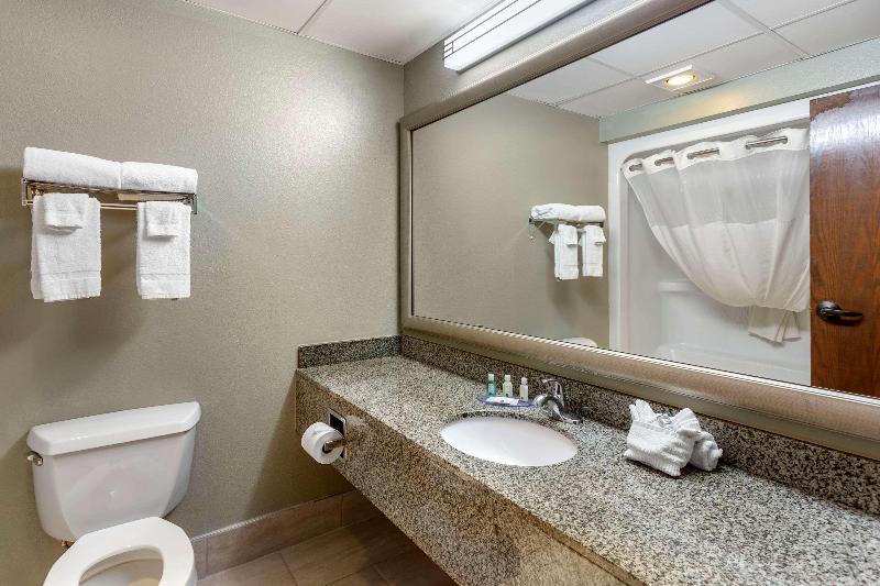 Quality Inn St. Robert - Ft. Leonard Wood image