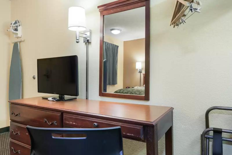 Bed room