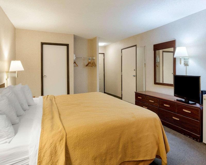 Quality Inn Robinsonville image