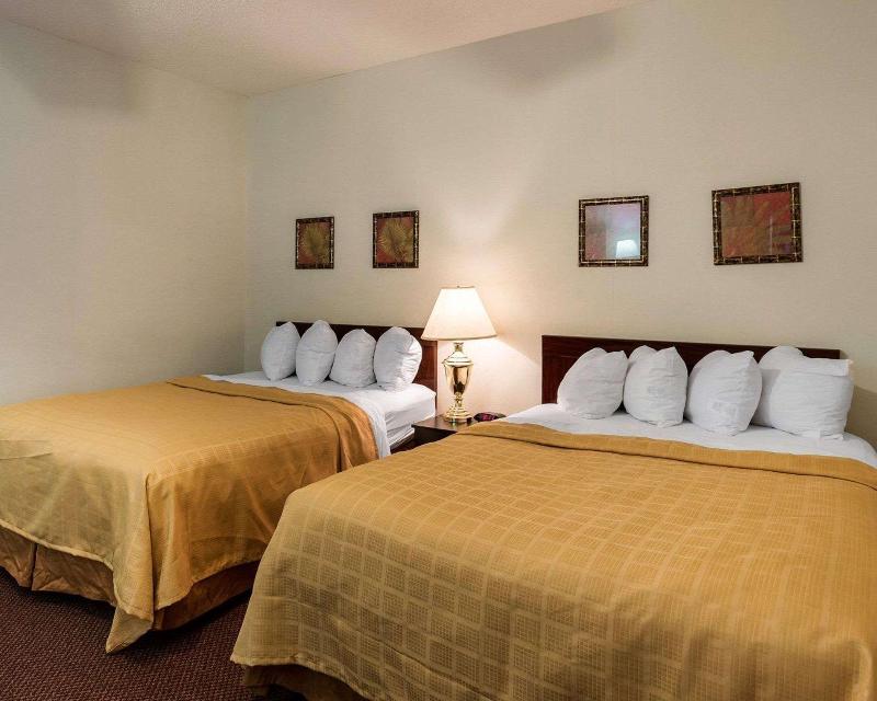 Quality Inn Robinsonville image