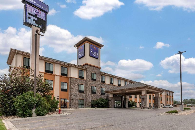 Sleep Inn & Suites Miles City I-94 image