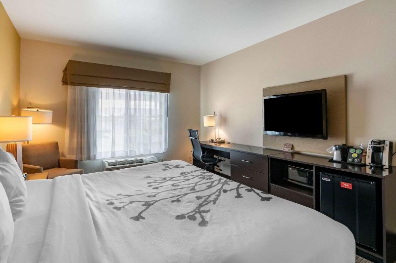 Sleep Inn & Suites Miles City I-94 image