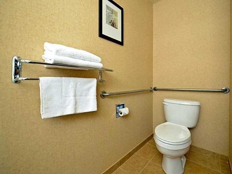Yellowstone West Gate Hotel image