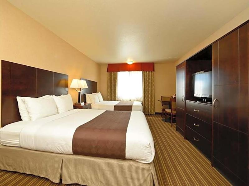 Yellowstone West Gate Hotel image
