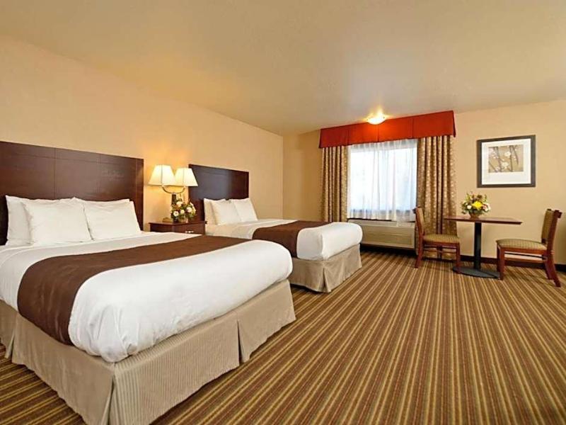 Yellowstone West Gate Hotel image