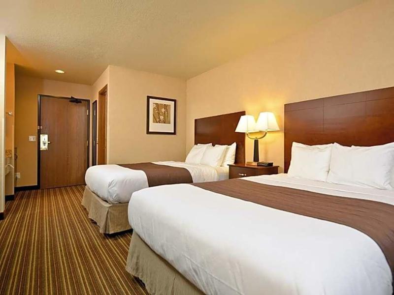Yellowstone West Gate Hotel image