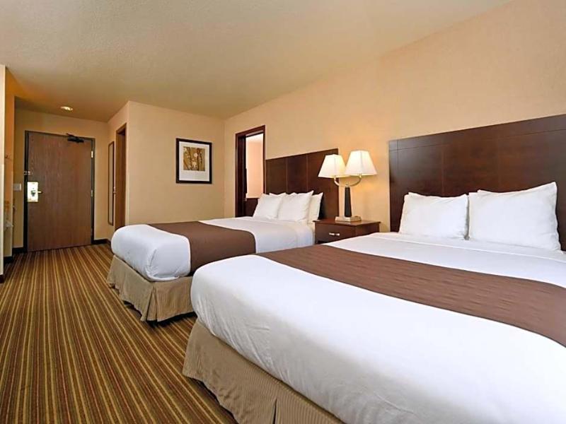 Yellowstone West Gate Hotel image