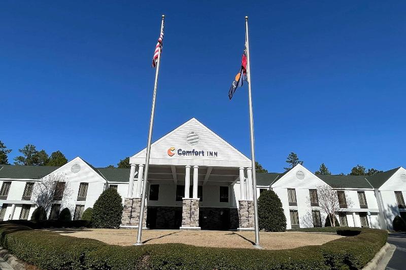 Comfort Inn Pinehurst - Southern Pines image