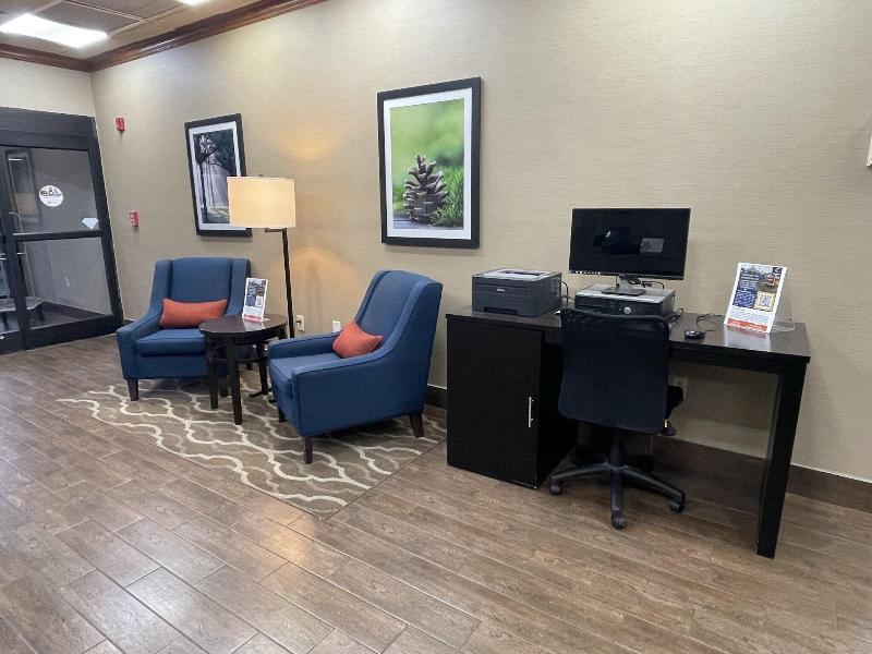 Comfort Inn Pinehurst - Southern Pines image