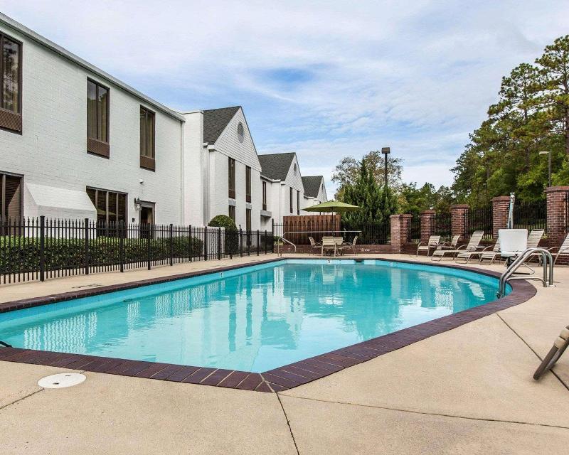 Comfort Inn Pinehurst - Southern Pines image
