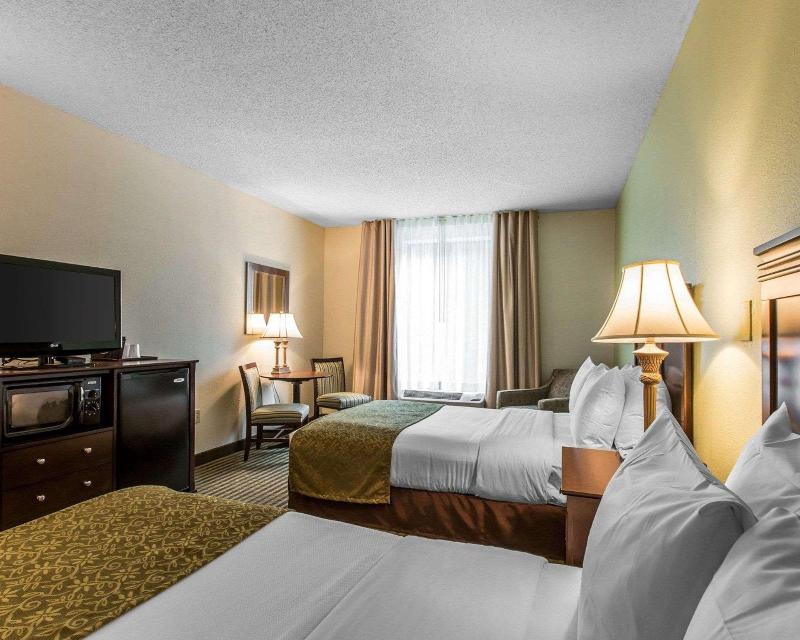 Comfort Inn Pinehurst - Southern Pines image