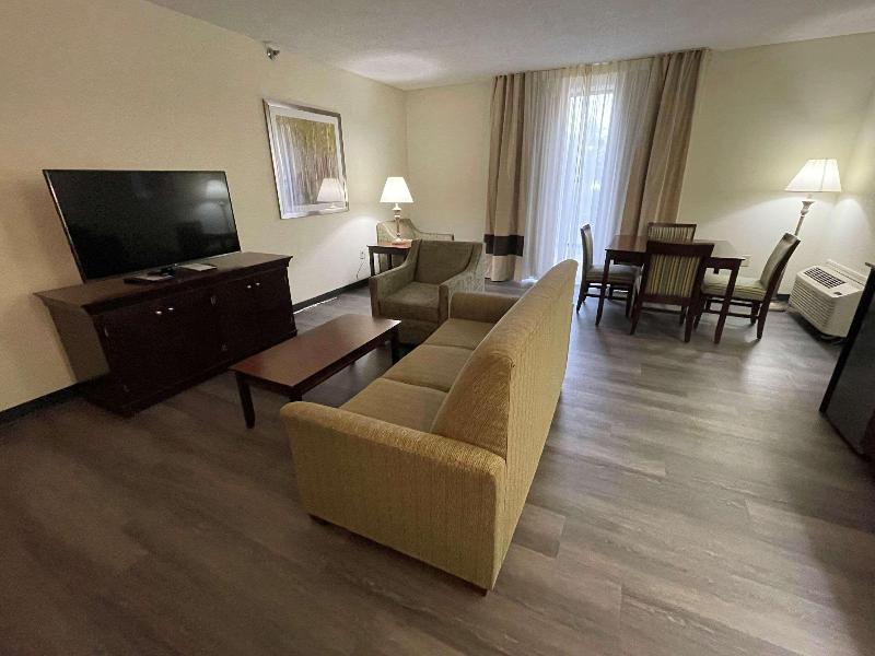 Comfort Inn Pinehurst - Southern Pines image
