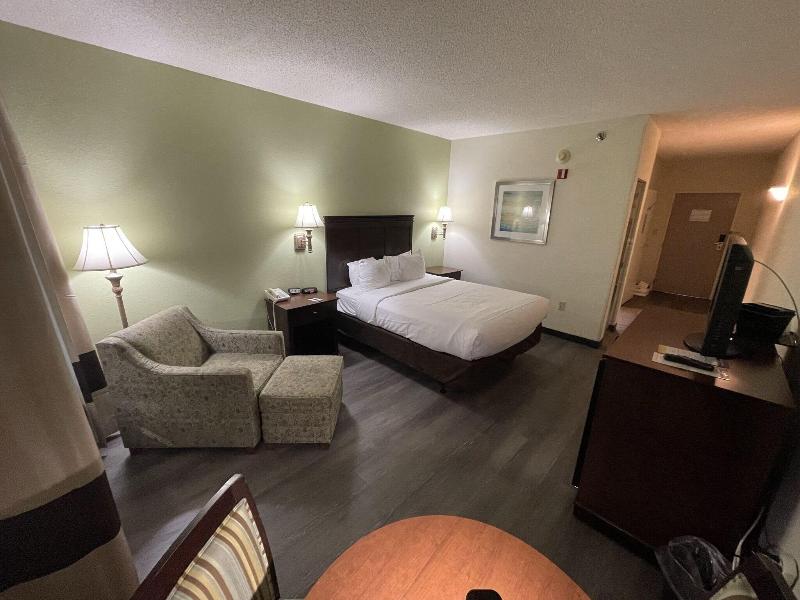 Comfort Inn Pinehurst - Southern Pines image