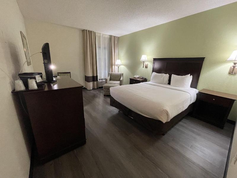Comfort Inn Pinehurst - Southern Pines image