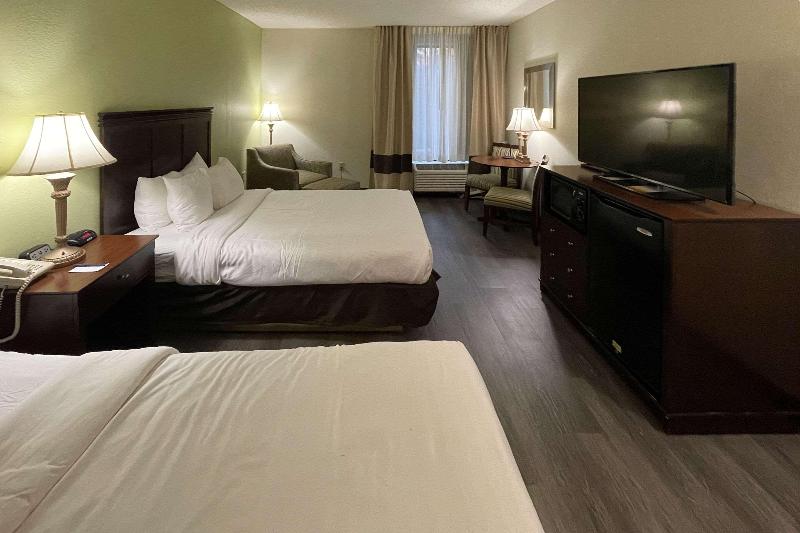 Comfort Inn Pinehurst - Southern Pines image