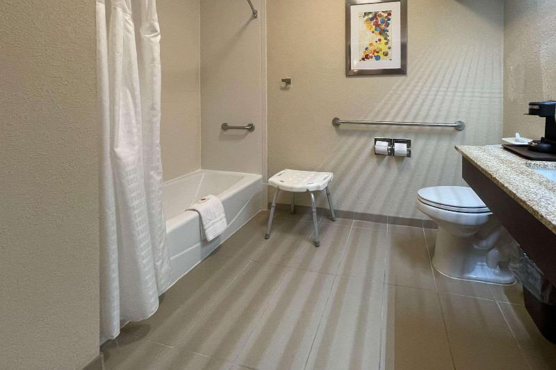 Comfort Inn Pinehurst - Southern Pines image