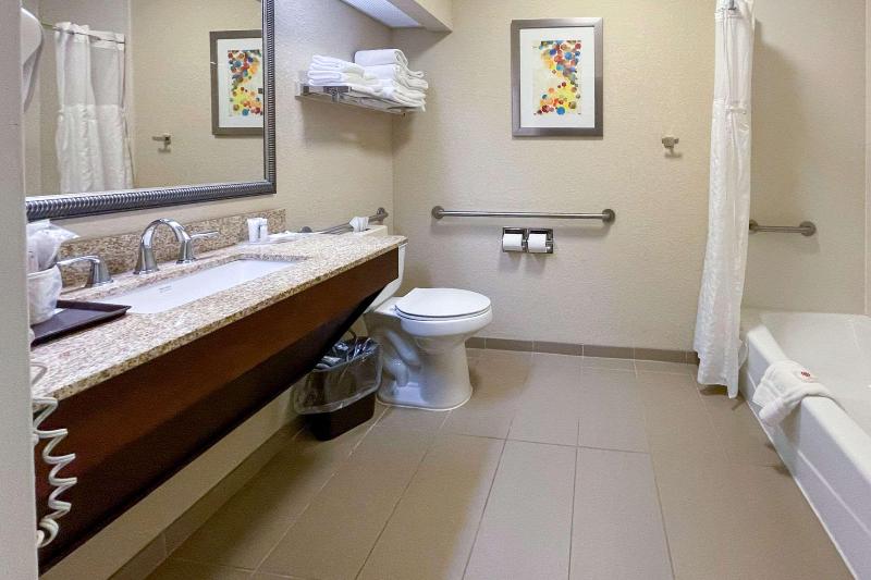 Comfort Inn Pinehurst - Southern Pines image