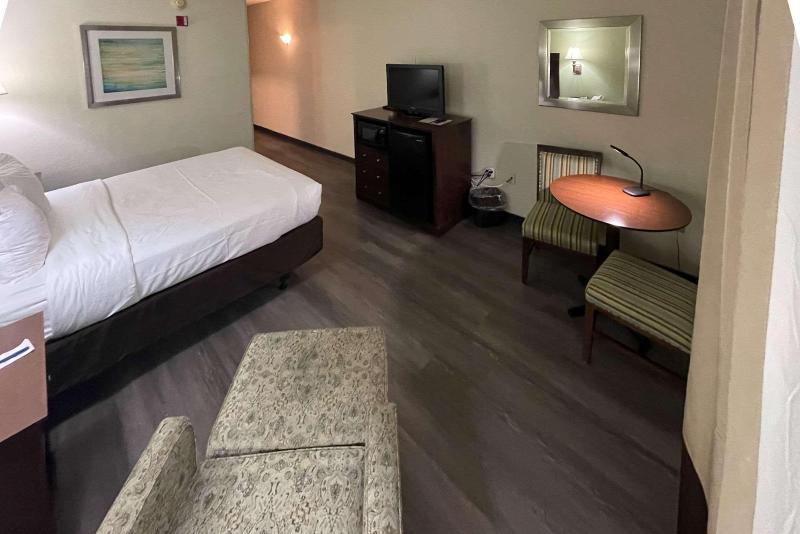 Comfort Inn Pinehurst - Southern Pines image