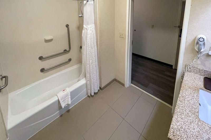 Comfort Inn Pinehurst - Southern Pines image