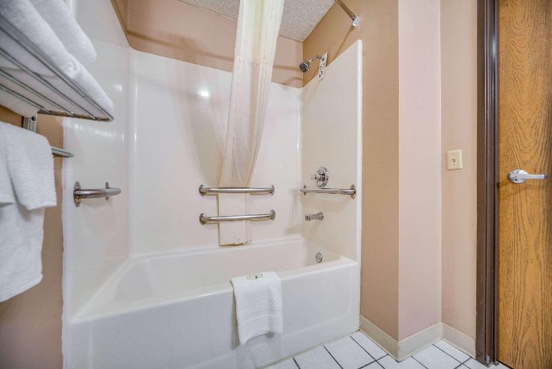 Quality Inn Hastings image