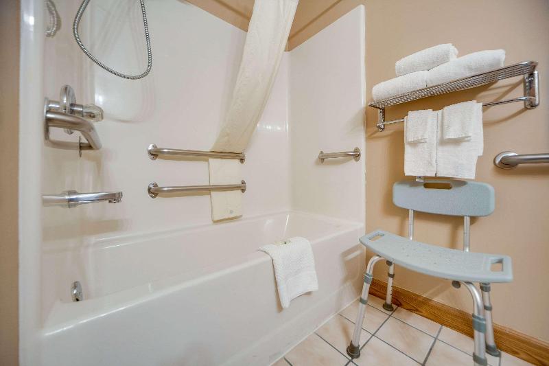 Quality Inn Hastings image