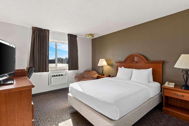 Quality Inn Sidney I-80 image