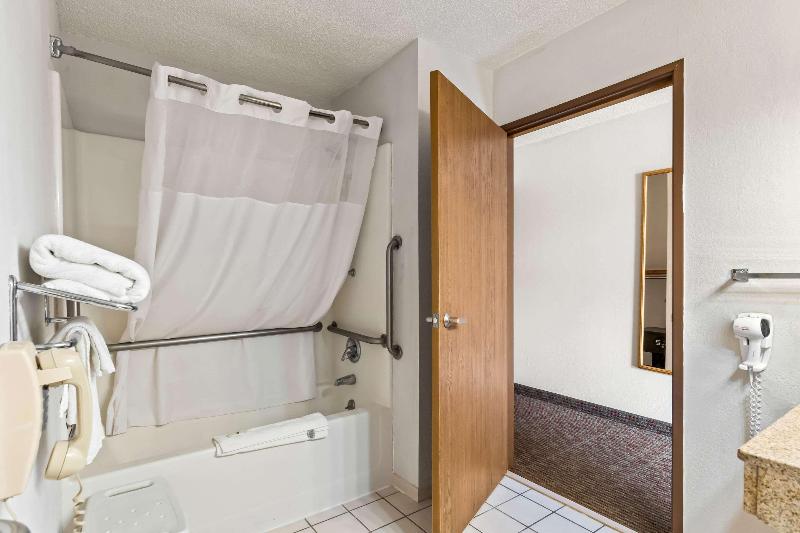 Quality Inn Sidney I-80 image