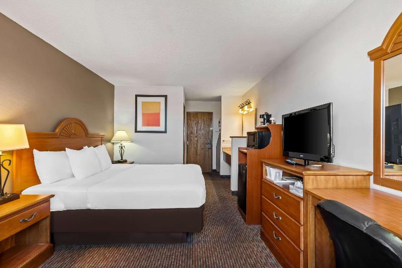 Quality Inn Sidney I-80 image