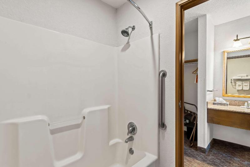 Quality Inn Sidney I-80 image