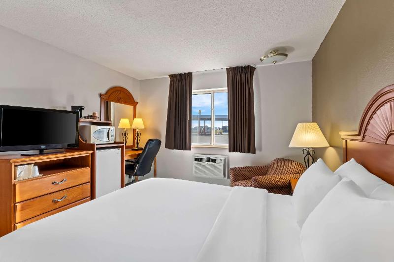 Quality Inn Sidney I-80 image
