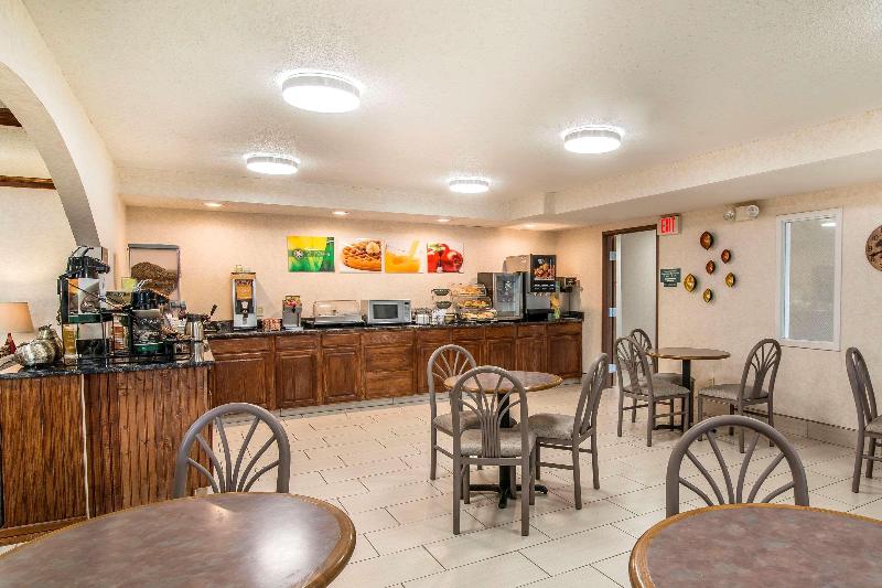 Quality Inn Raton image