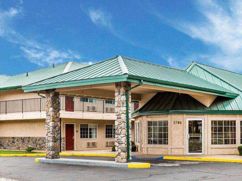 Quality Inn & Suites Minden image