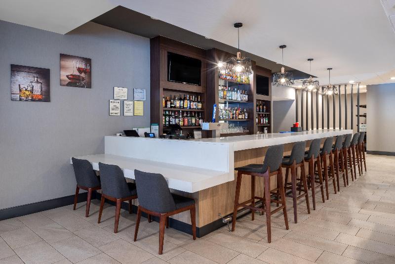 Holiday Inn Poughkeepsie image