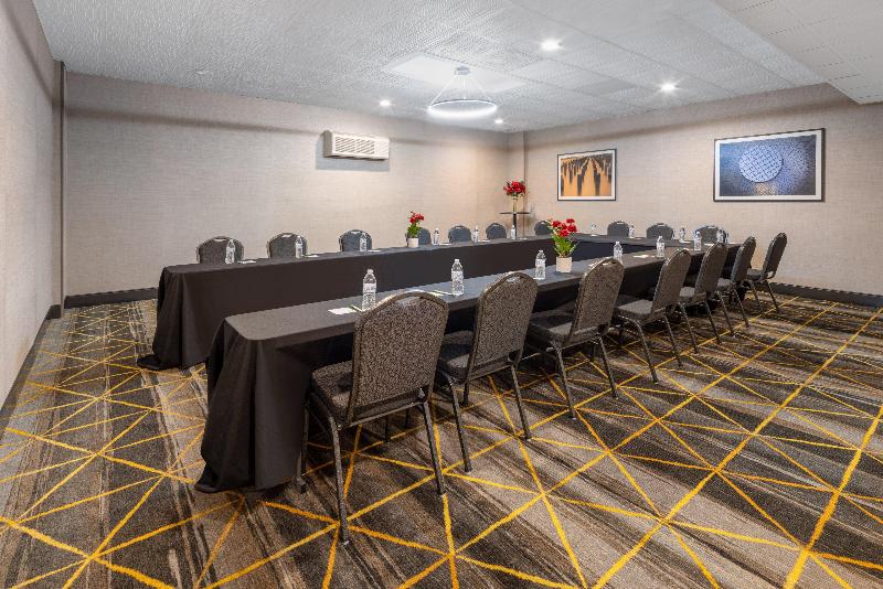 Holiday Inn Poughkeepsie image