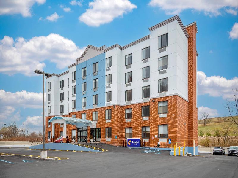 Comfort Inn Staten Island Staten Island image