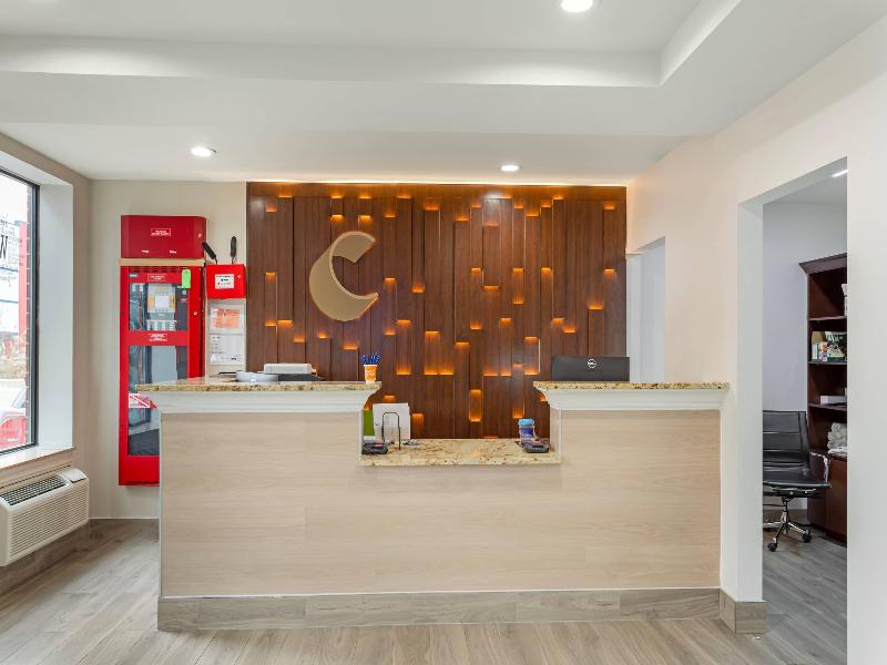 Comfort Inn Staten Island Staten Island image