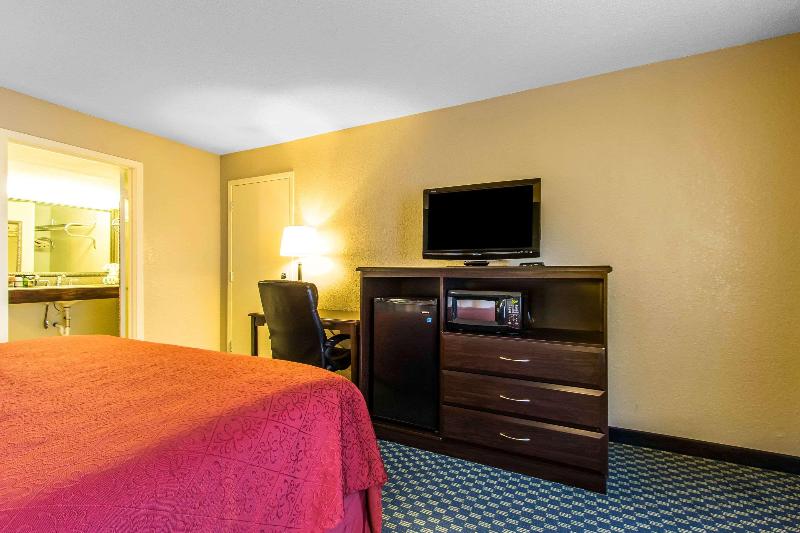 Quality Inn Duncan Hwy 81 image