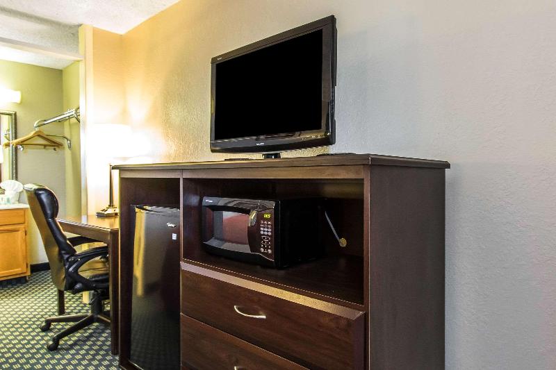 Quality Inn Duncan Hwy 81 image