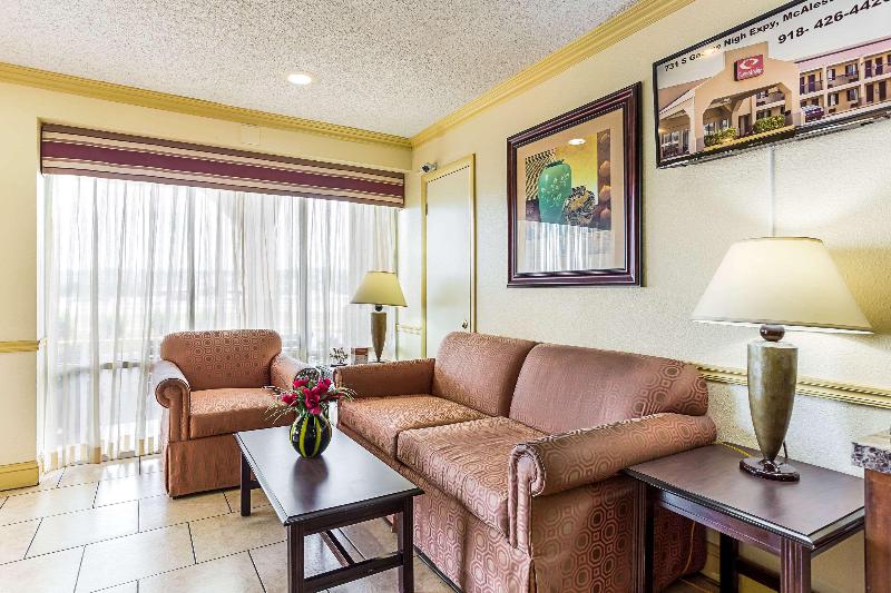 Econo Lodge McAlester image