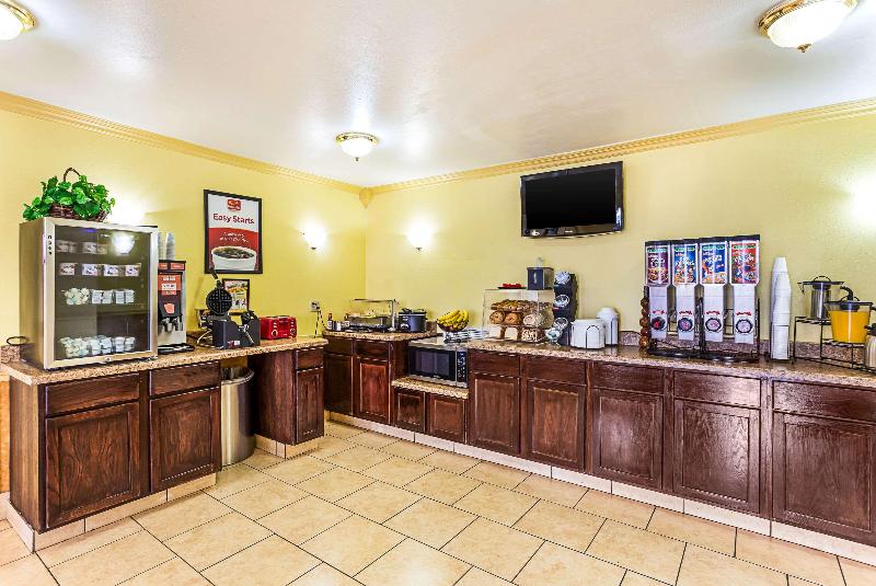 Econo Lodge McAlester image