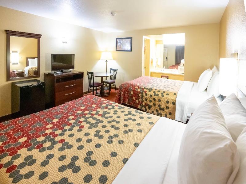 Econo Lodge McAlester image