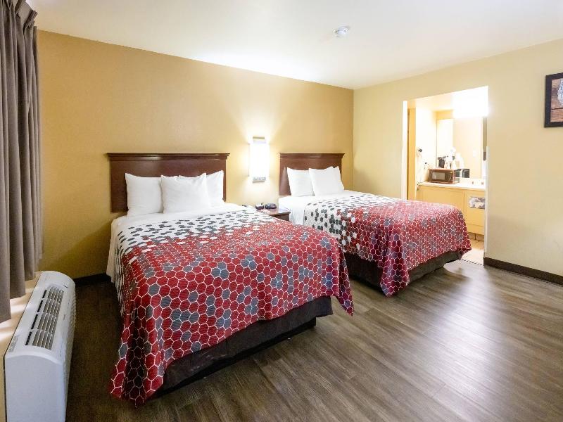 Econo Lodge McAlester image