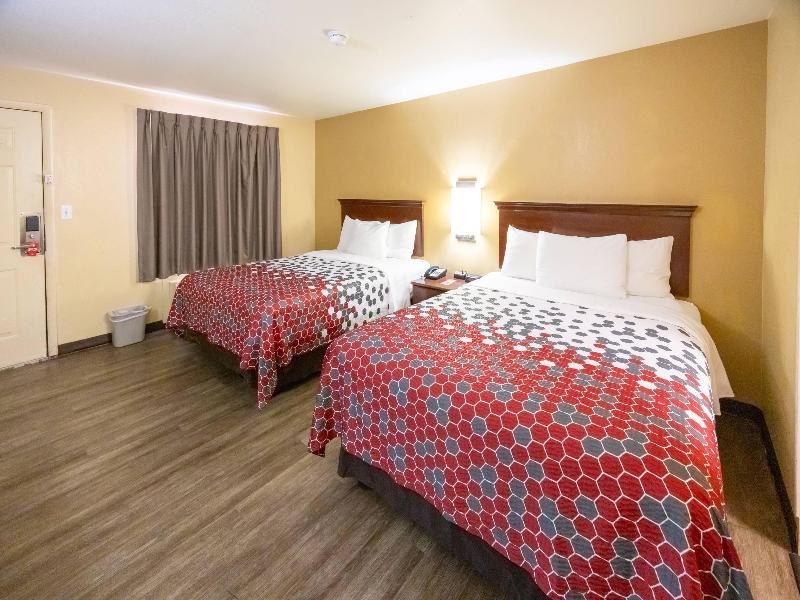 Econo Lodge McAlester image