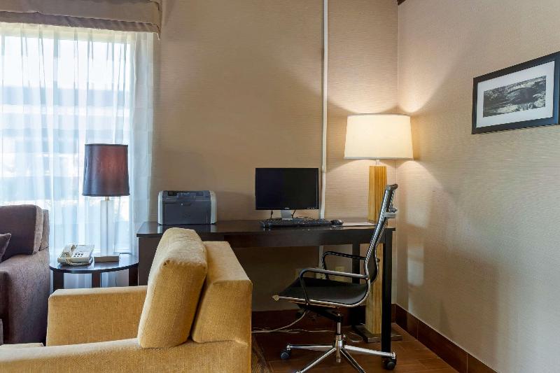 Sleep Inn Ontario image