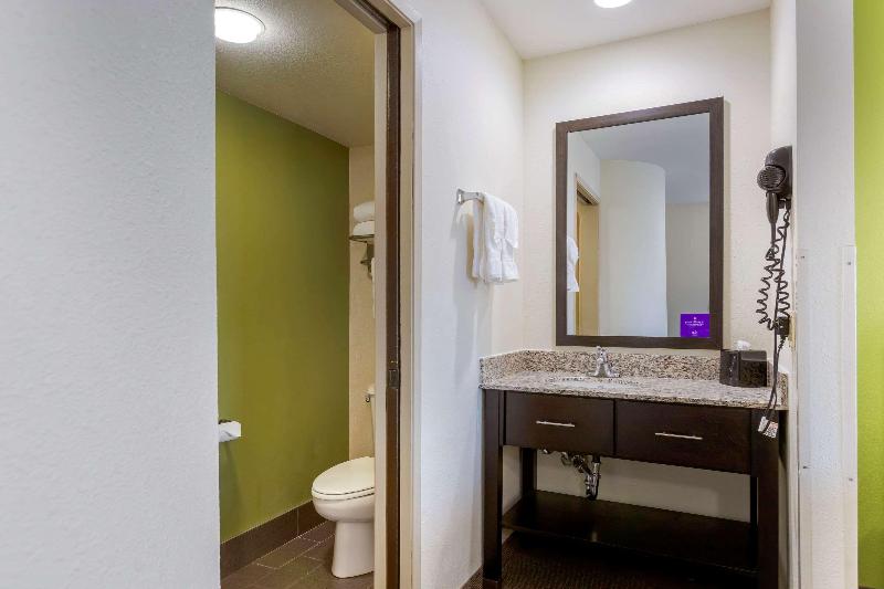 Sleep Inn Ontario image