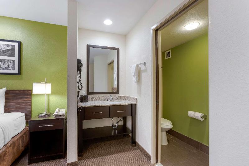 Sleep Inn Ontario image